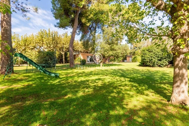 6 sovrum Finca/Hus på landet till salu i Cardedeu med pool garage - 1 120 000 € (Ref: 10159742)