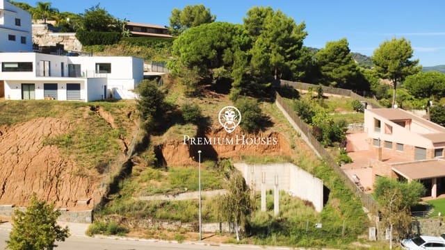 Działka budowlana na sprzedaż w Argentona - 295 000 € (Ref: 10166712)