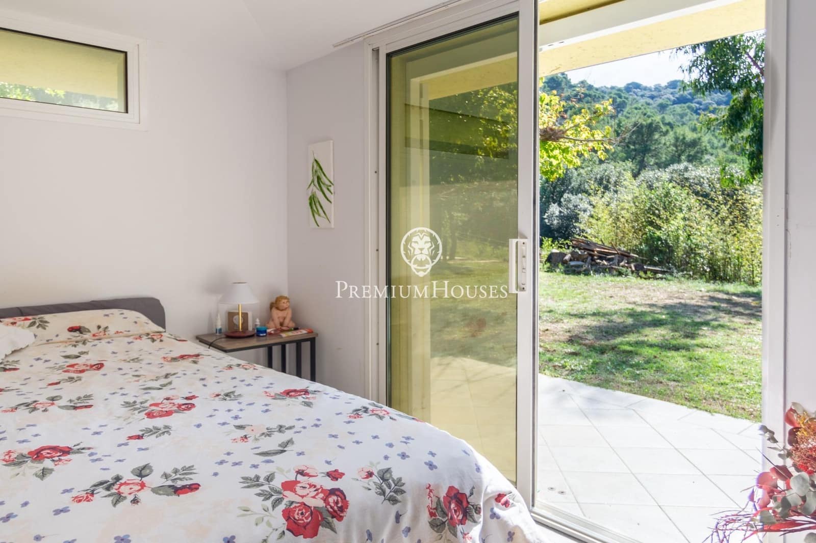 5 bedroom Villa for sale in Vallromanes with pool garage - € 990,000 (Ref: 10166713)