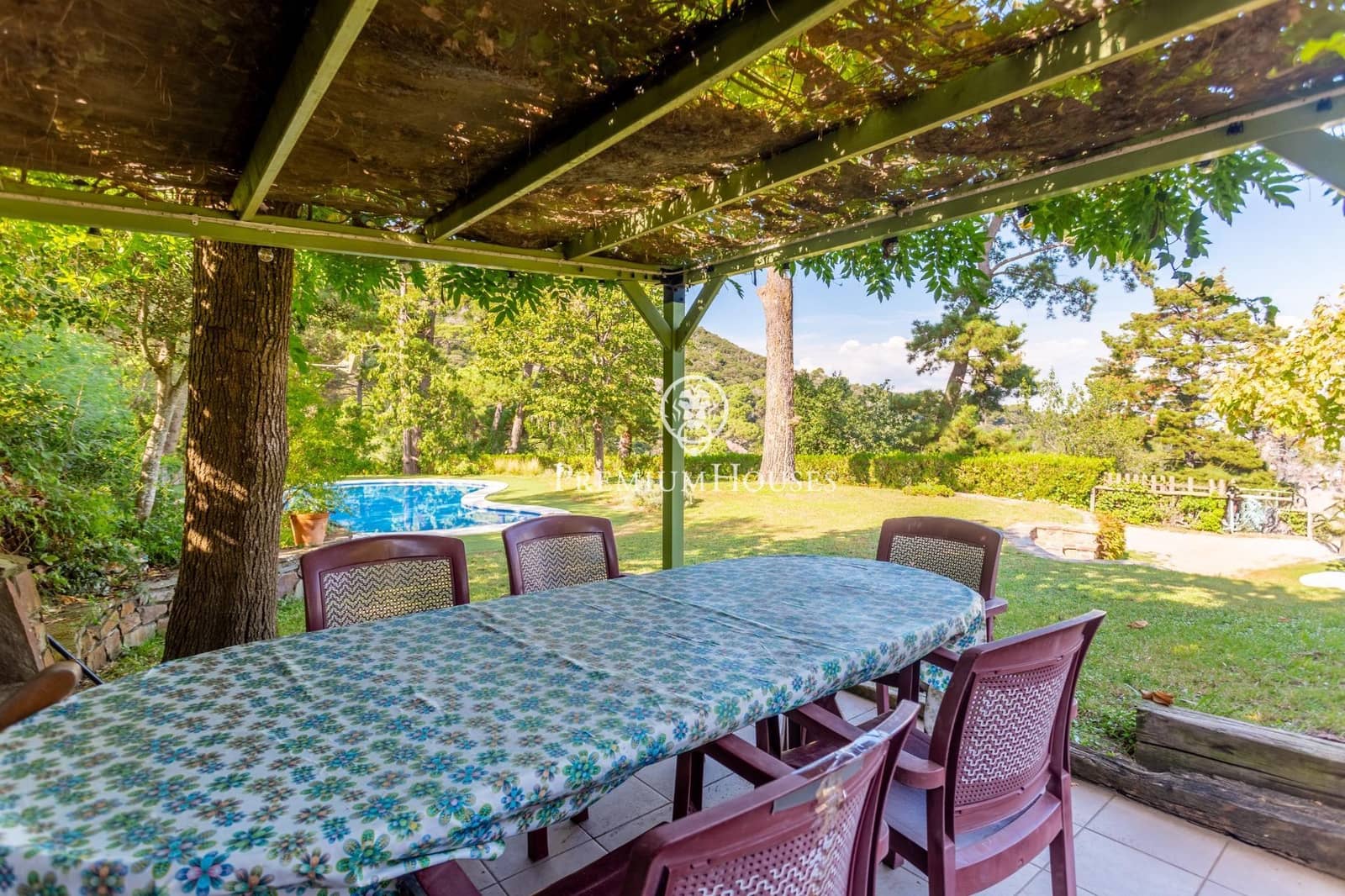 5 bedroom Villa for sale in Vallromanes with pool garage - € 990,000 (Ref: 10166713)