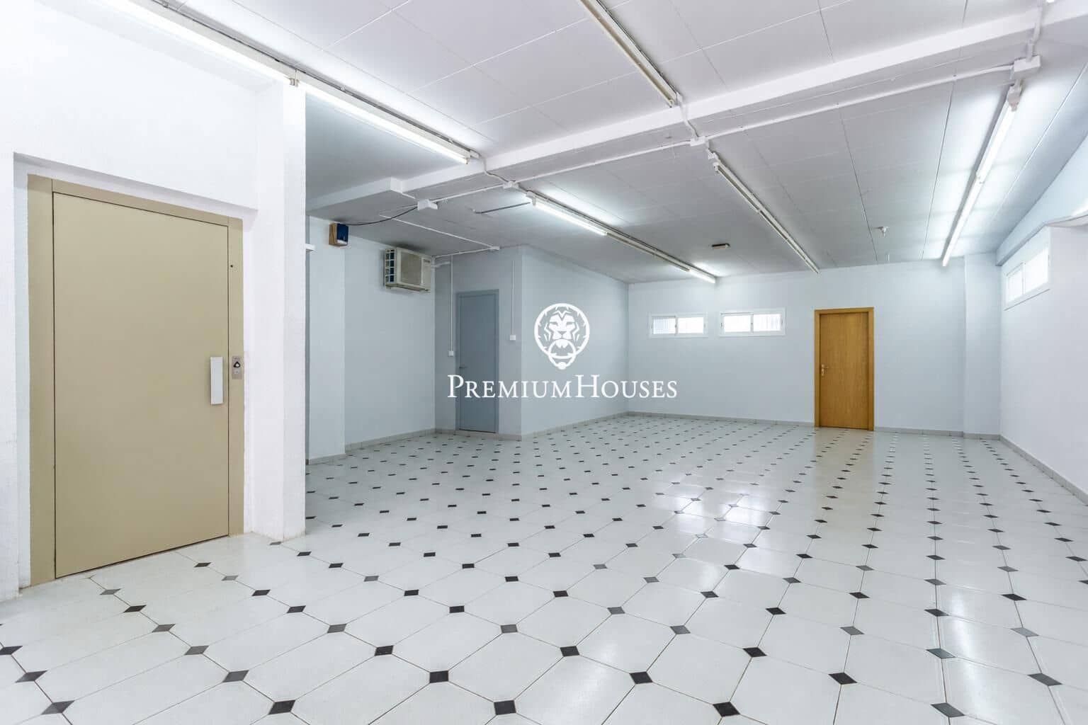 4 slaapkamer Huis te koop in Mataro met zwembad garage - € 720.000 (Ref: 10173985)