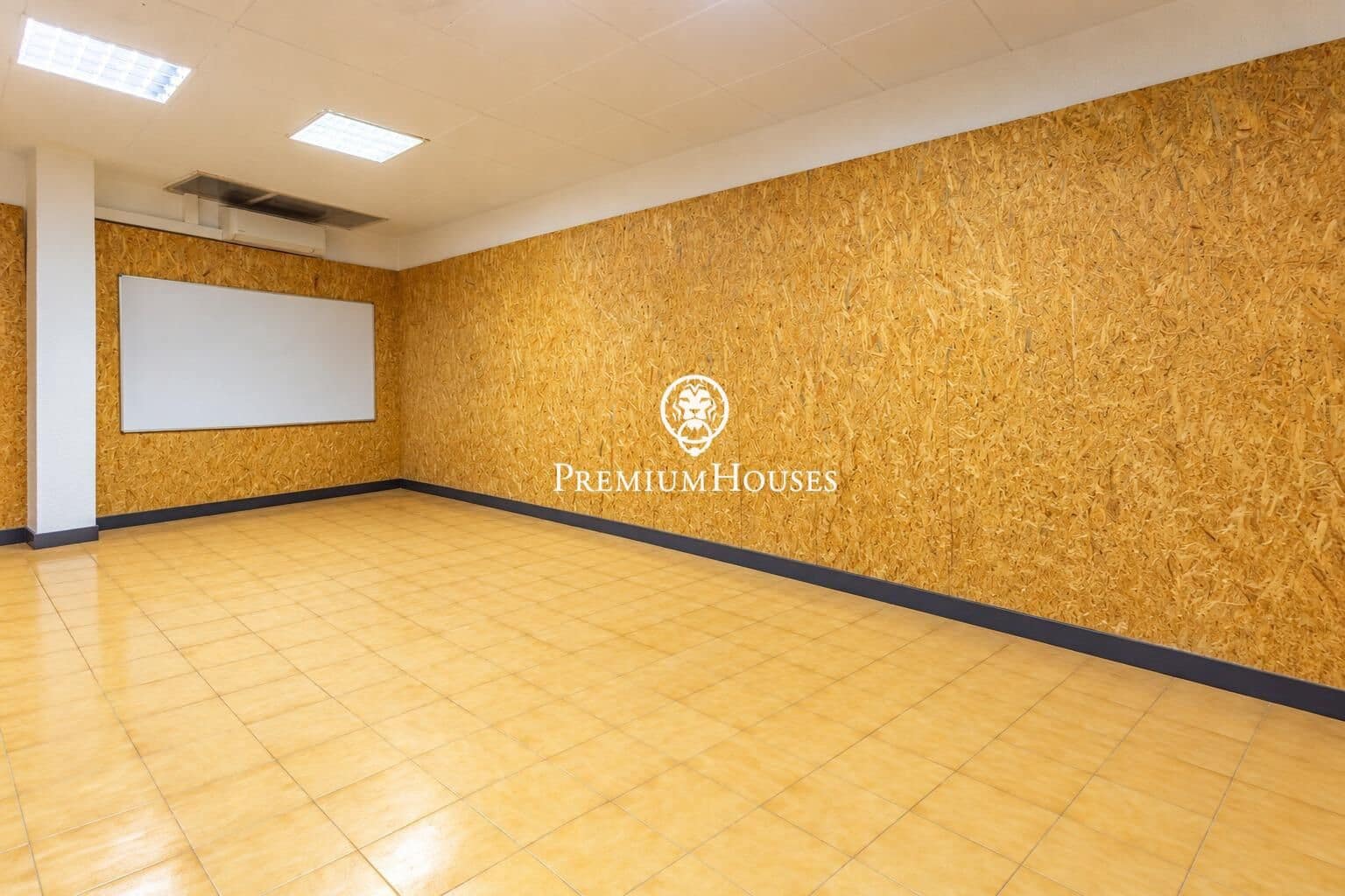 4 slaapkamer Huis te koop in Mataro met zwembad garage - € 720.000 (Ref: 10173985)