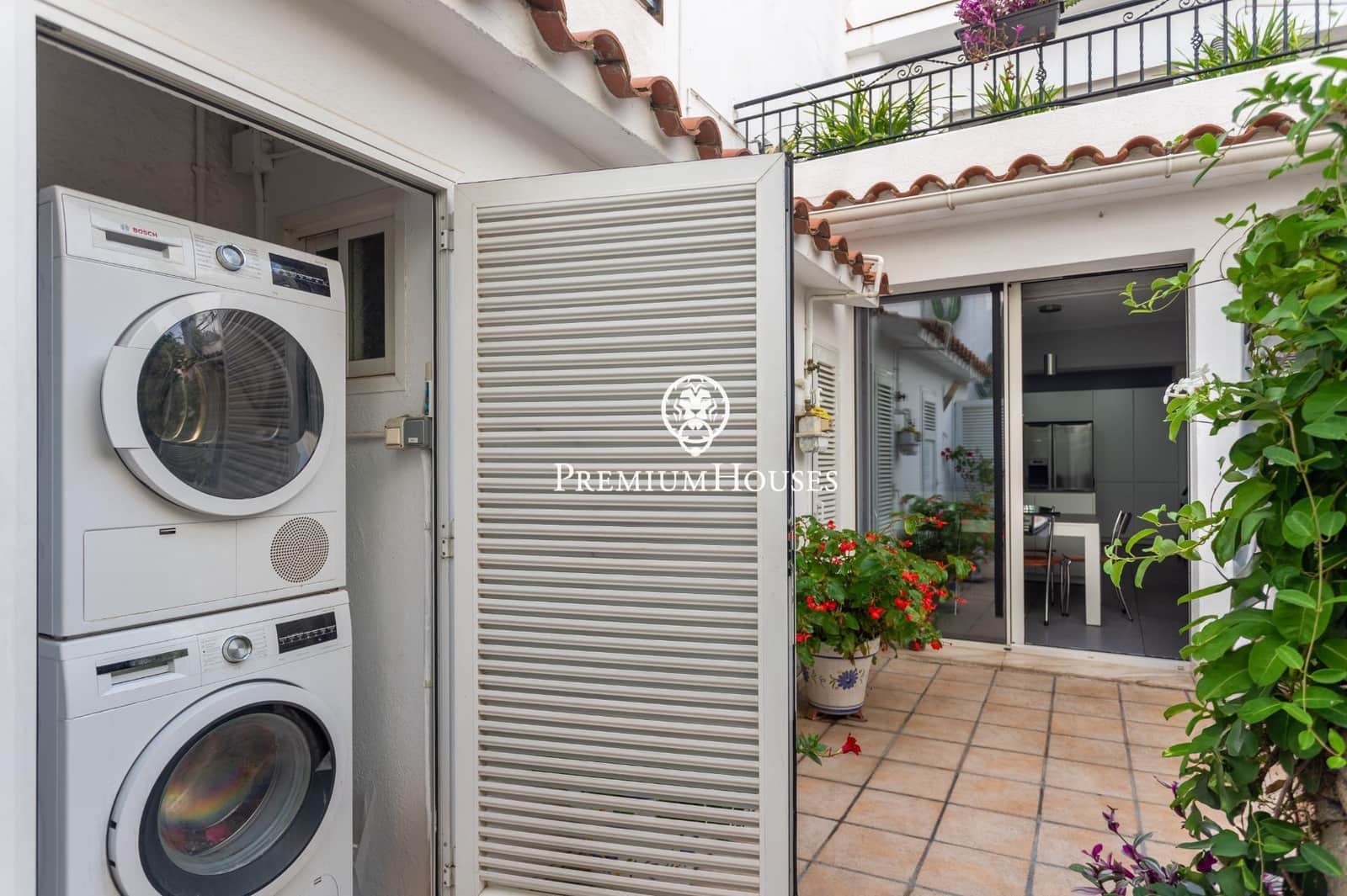 4 slaapkamer Huis te koop in Mataro met zwembad garage - € 720.000 (Ref: 10173985)