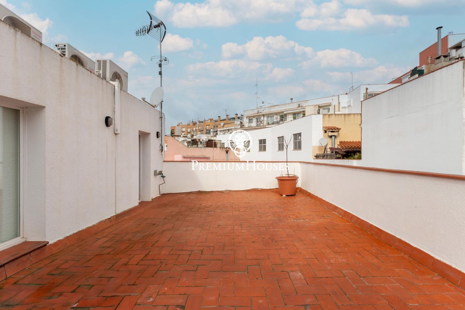 4 slaapkamer Huis te koop in Mataro met zwembad garage - € 720.000 (Ref: 10173985)