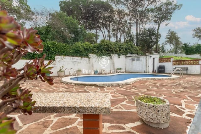 5 chambre Villa/Maison Mitoyenne à vendre à Vallromanes avec piscine garage - 460 000 € (Ref: 10187126)
