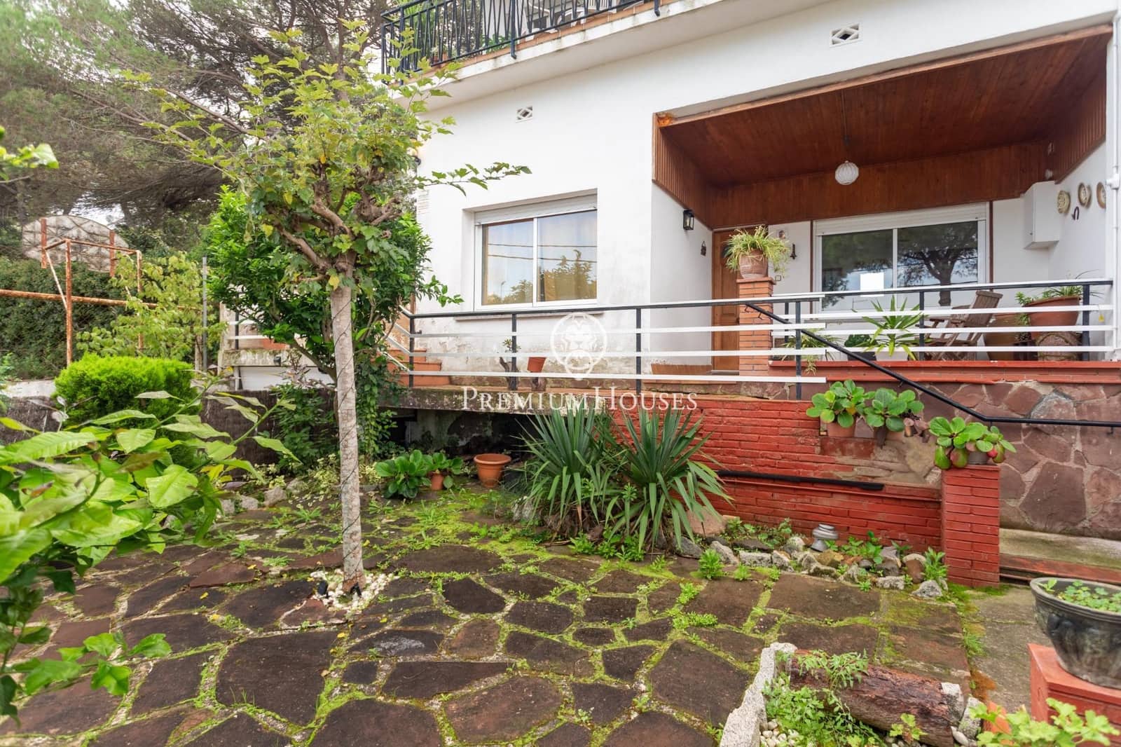 5 chambre Villa/Maison Mitoyenne à vendre à Vallromanes avec piscine garage - 460 000 € (Ref: 10187126)