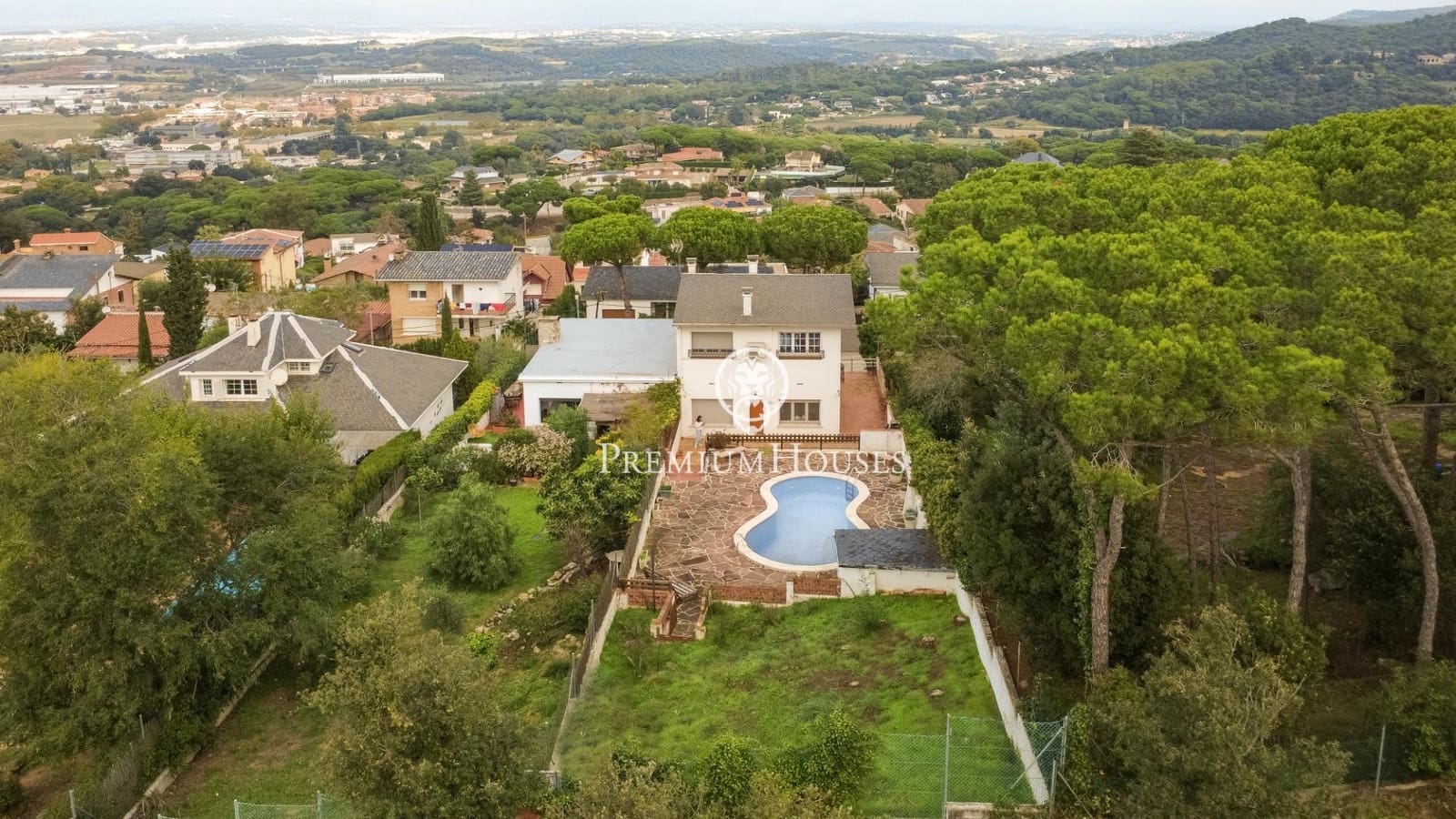 5 chambre Villa/Maison Mitoyenne à vendre à Vallromanes avec piscine garage - 460 000 € (Ref: 10187126)
