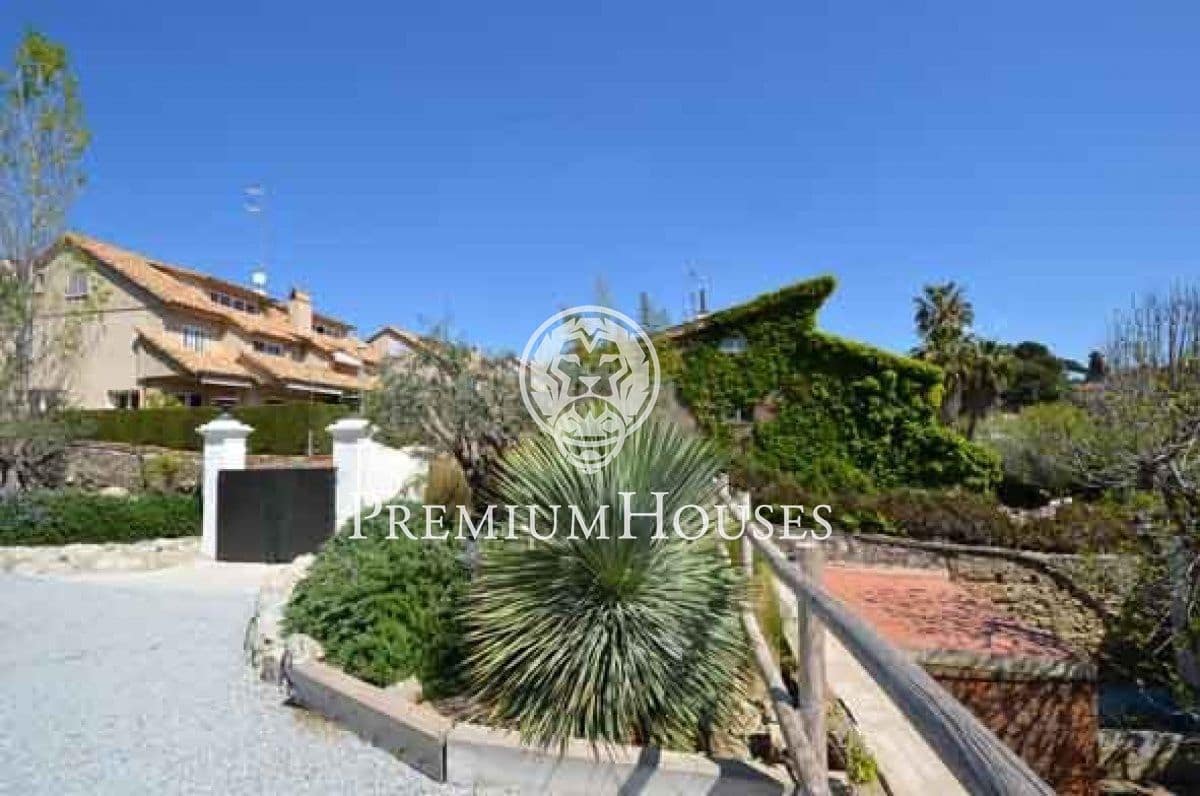 Tomt till salu i Tiana - 1 500 000 € (Ref: 4255571)