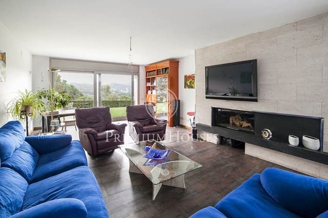 5 soveværelse Villa til salg i Vallromanes med swimmingpool garage - € 1.325.000 (Ref: 4260750)