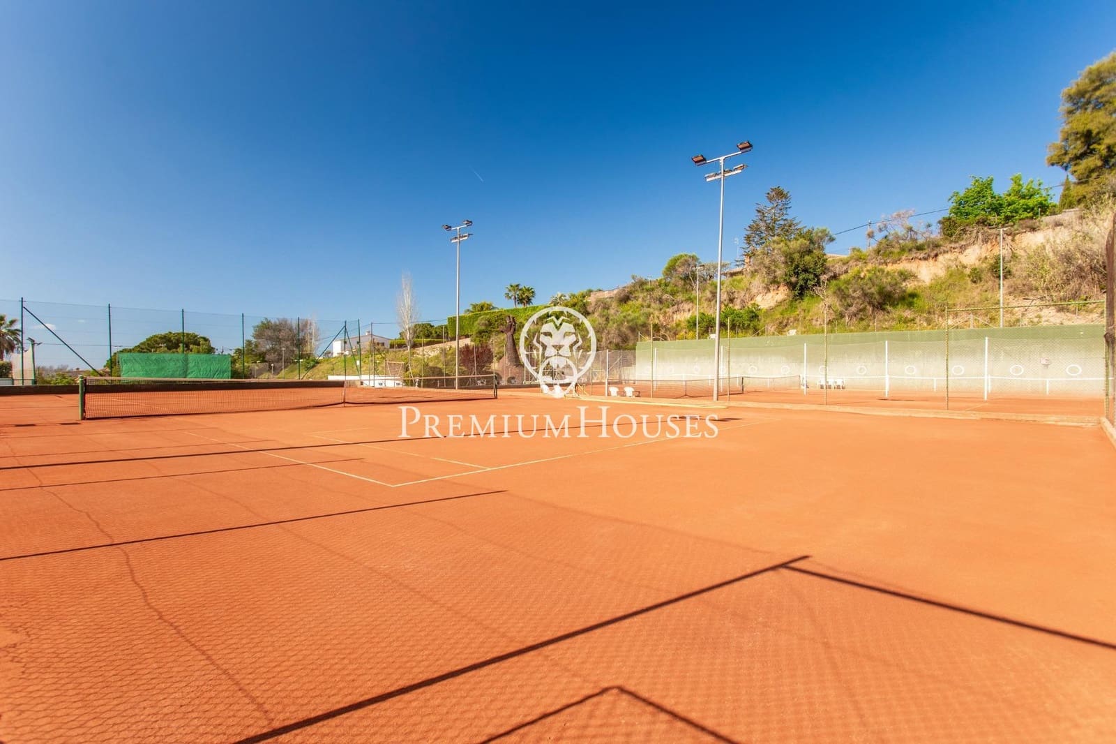 Finca/Landehus til salg i Cabrils med swimmingpool - € 1.950.000 (Ref: 4260811)