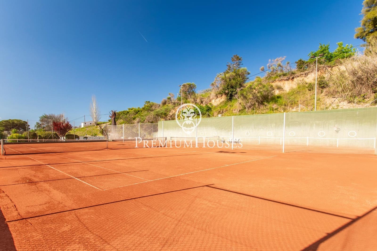 Finca/Landehus til salg i Cabrils med swimmingpool - € 1.950.000 (Ref: 4260811)