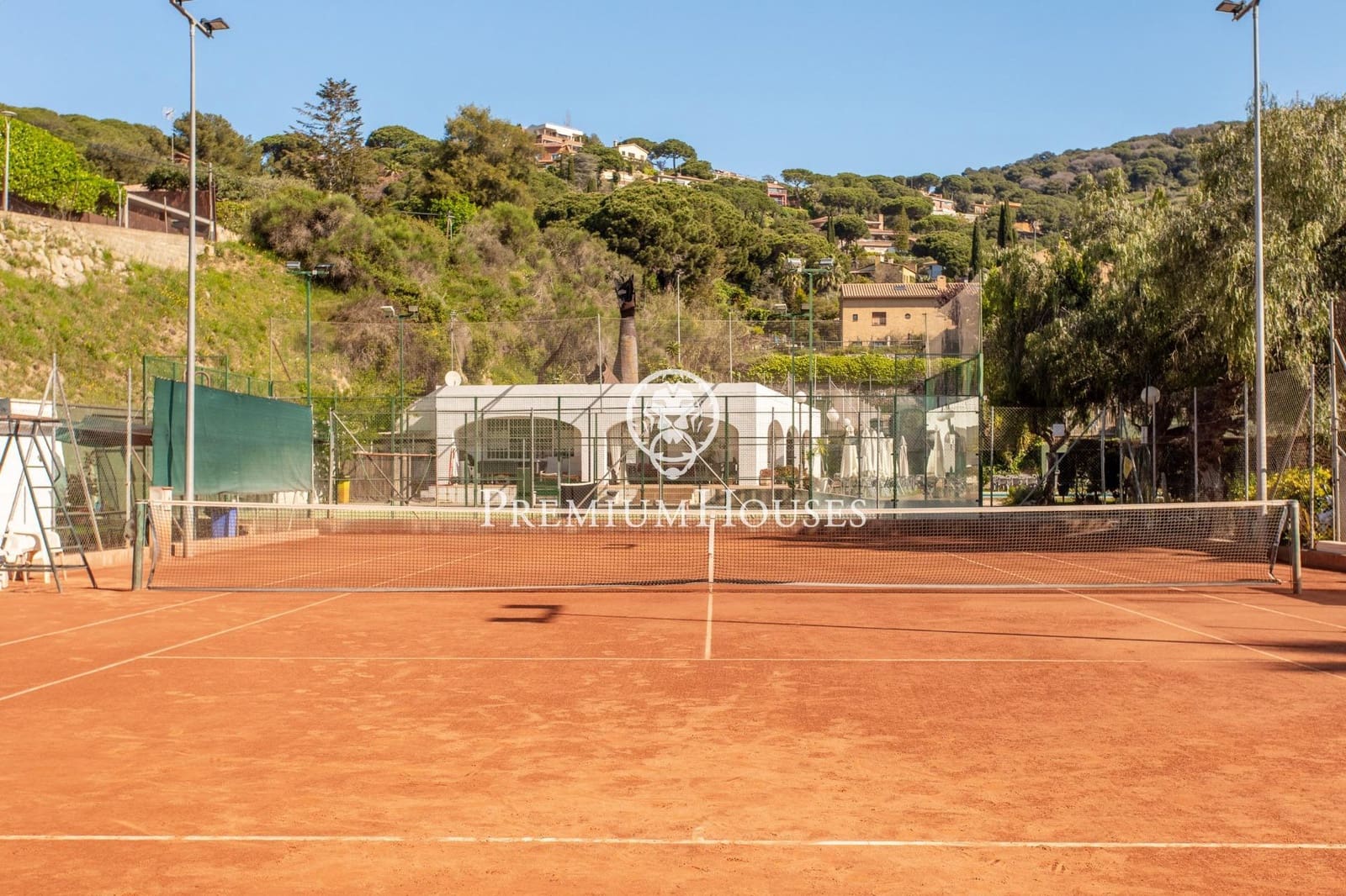 Finca/Landehus til salg i Cabrils med swimmingpool - € 1.950.000 (Ref: 4260811)