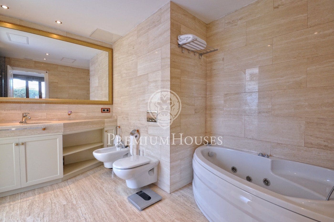 4 chambre Villa/Maison à vendre à Alella avec piscine - 3 392 000 € (Ref: 4260921)