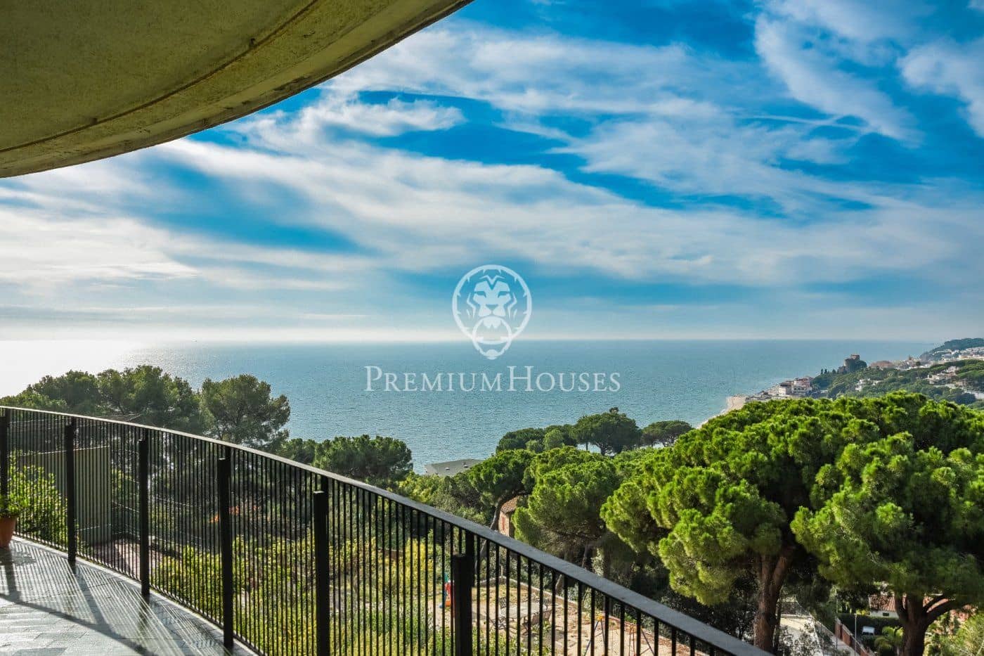 8 chambre Villa/Maison à vendre à Sant Pol de Mar avec piscine garage - 2 100 000 € (Ref: 4260944)