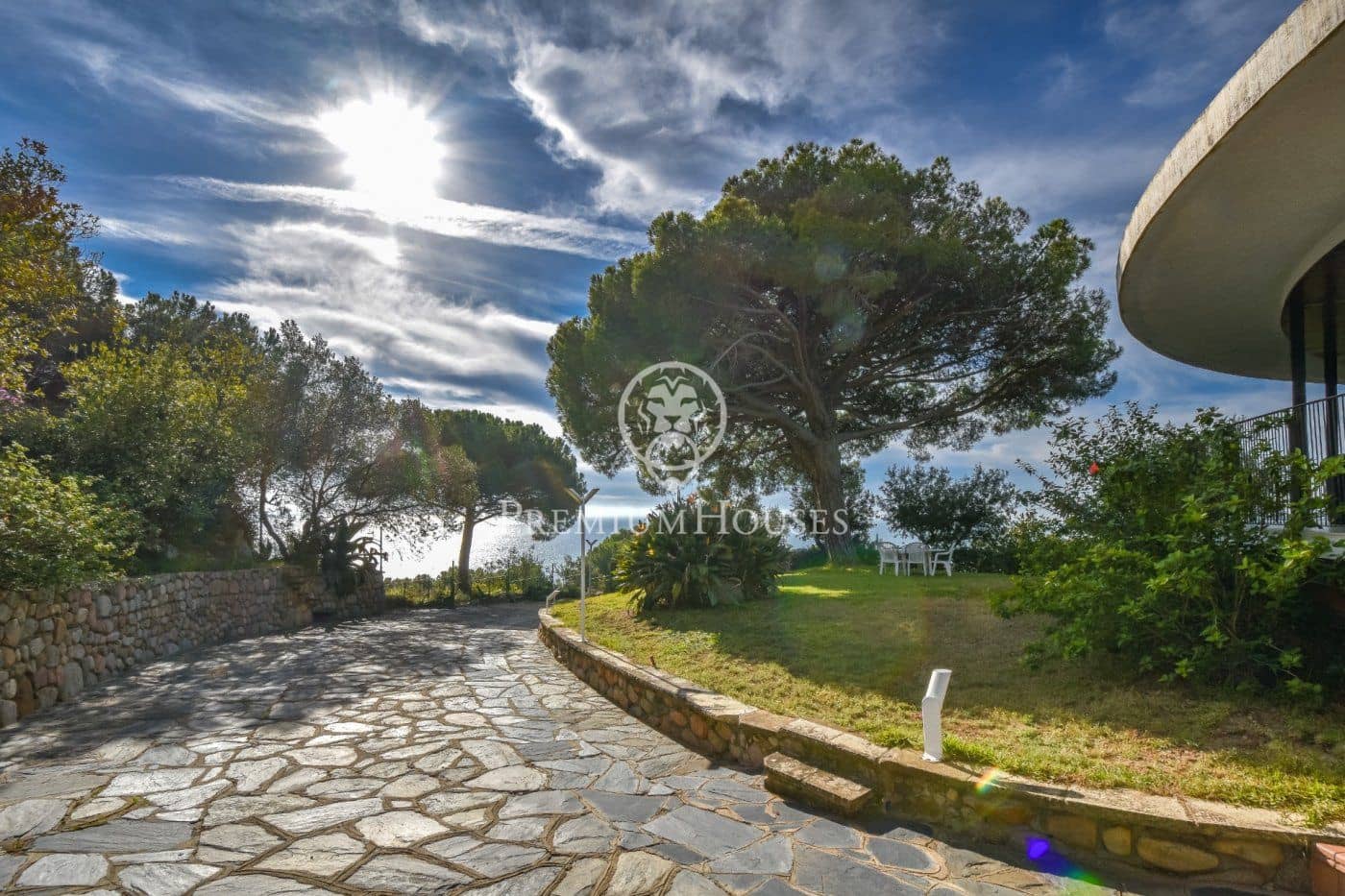 8 chambre Villa/Maison à vendre à Sant Pol de Mar avec piscine garage - 2 100 000 € (Ref: 4260944)