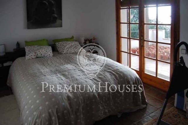 5 soverom Villa til salgs i Arenys de Munt med garasje - € 750 000 (Ref: 4261446)