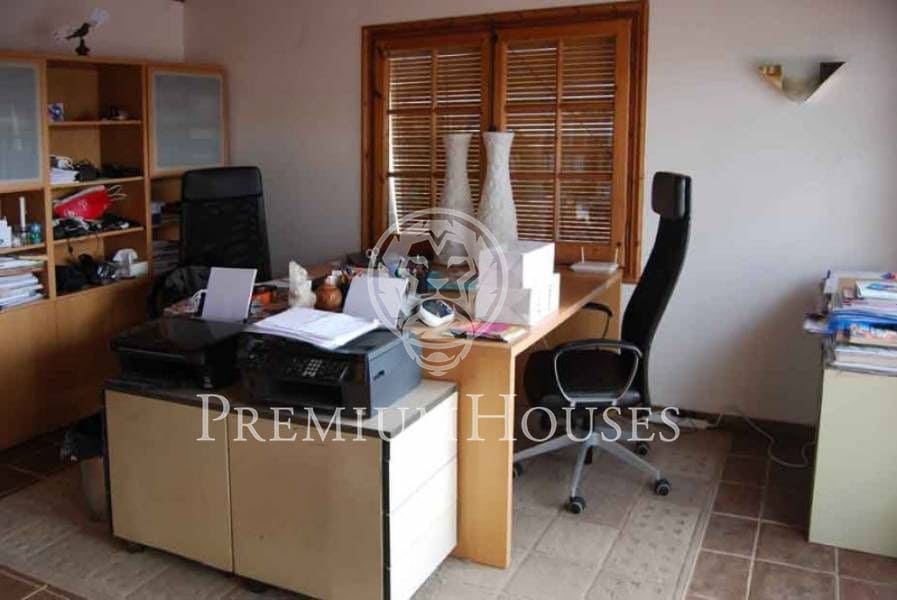 5 sypialnia Willa na sprzedaż w Arenys de Munt z garażem - 750 000 € (Ref: 4261446)