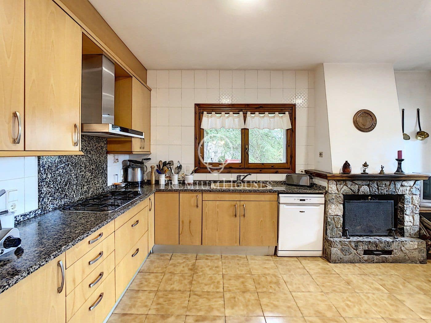 6 soveværelse Villa til salg i Sant Cebria de Vallalta med garage - € 1.000.000 (Ref: 4265040)