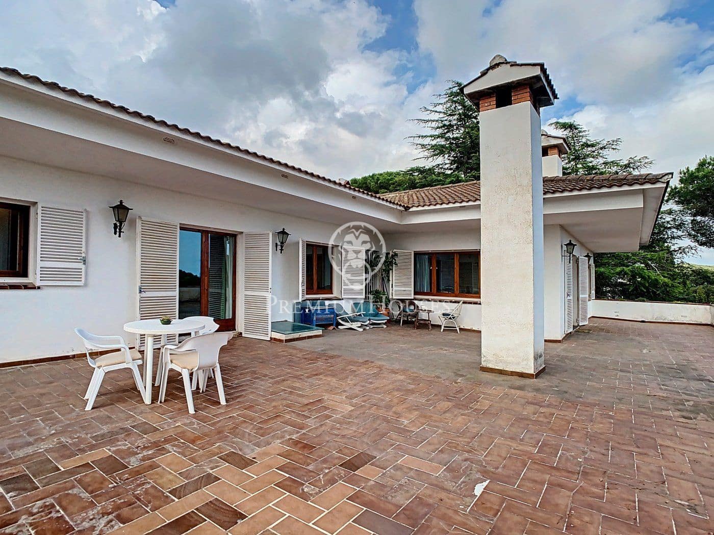 6 soveværelse Villa til salg i Sant Cebria de Vallalta med garage - € 1.000.000 (Ref: 4265040)