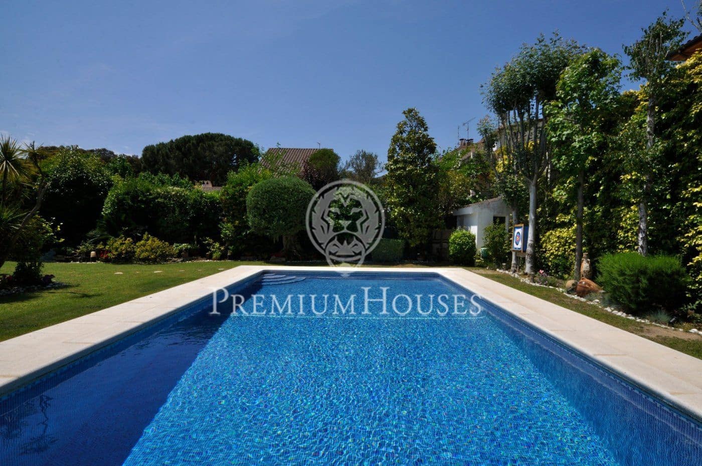 4 chambre Villa/Maison à vendre à Sant Andreu de Llavaneres avec piscine garage - 1 150 000 € (Ref: 4681454)