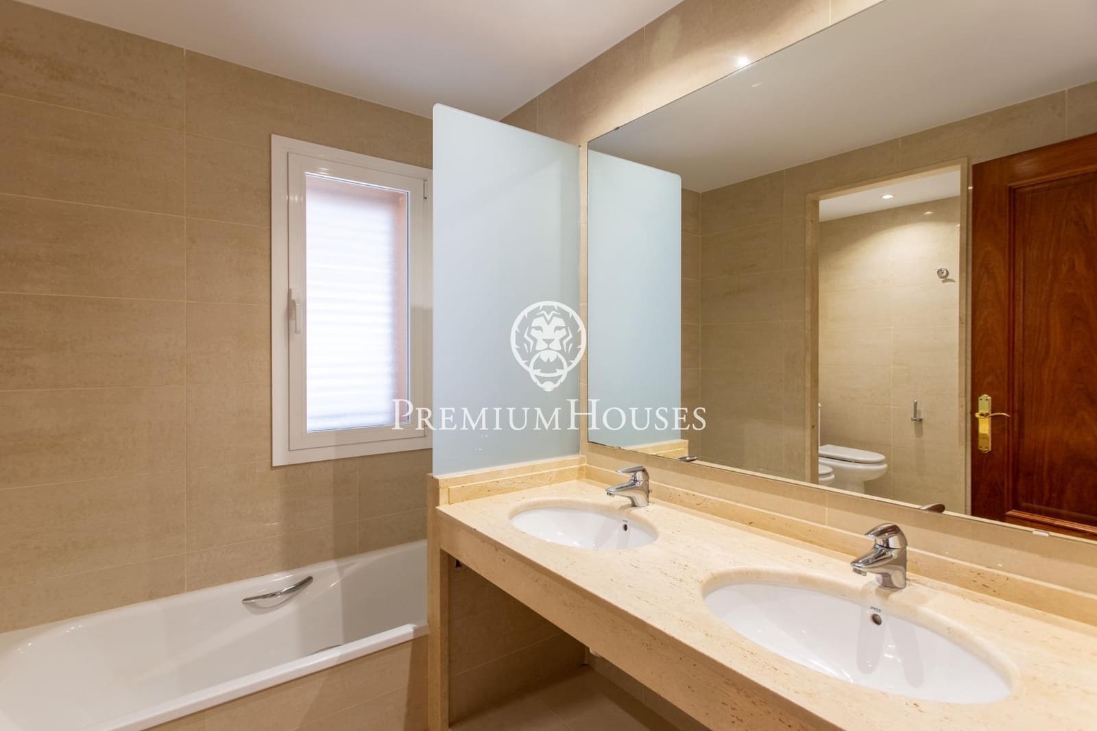 4 soveværelse Villa til salg i Vilassar de Dalt med swimmingpool garage - € 930.000 (Ref: 4683270)