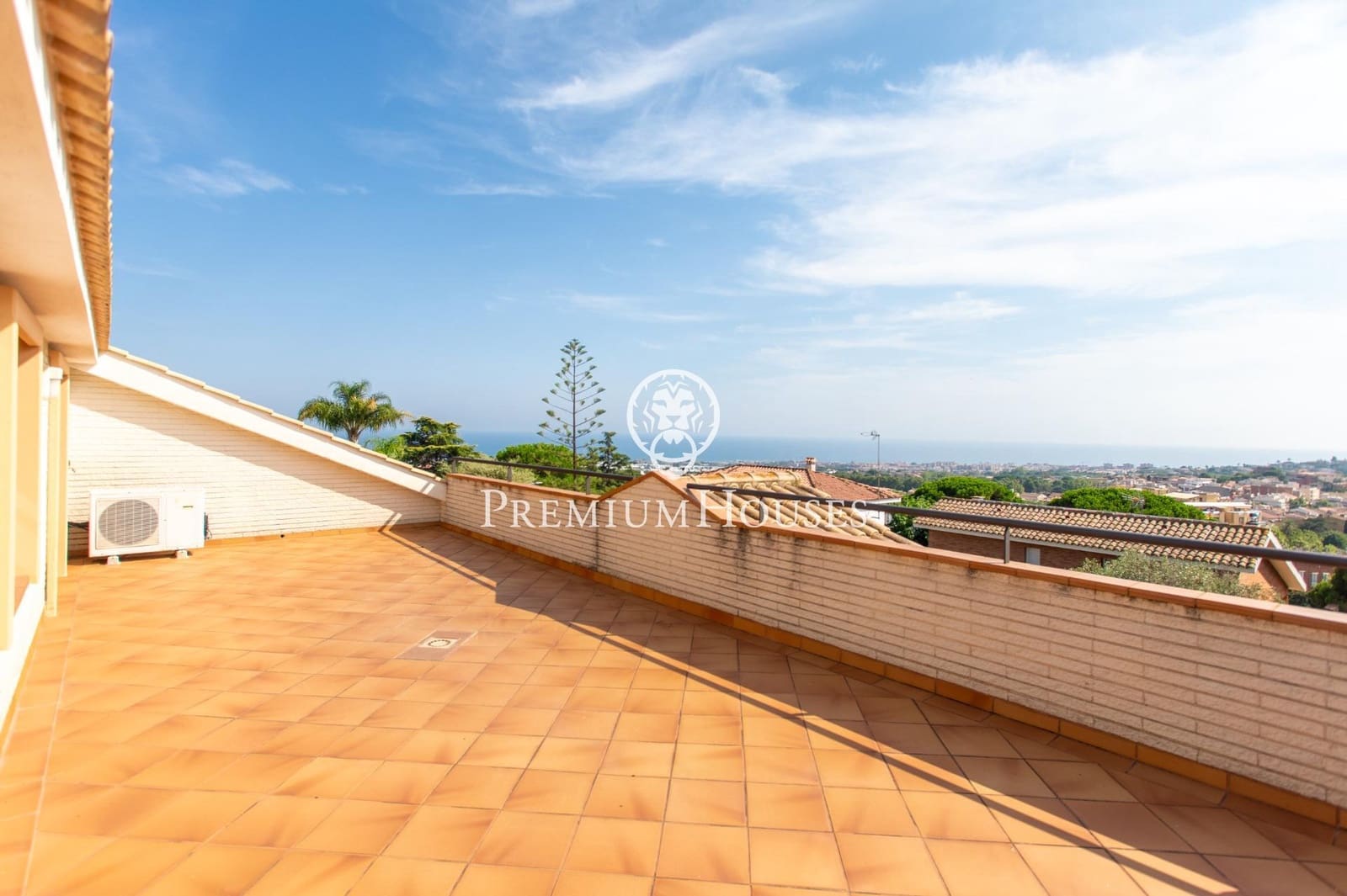 4 soveværelse Villa til salg i Vilassar de Dalt med swimmingpool garage - € 930.000 (Ref: 4683270)