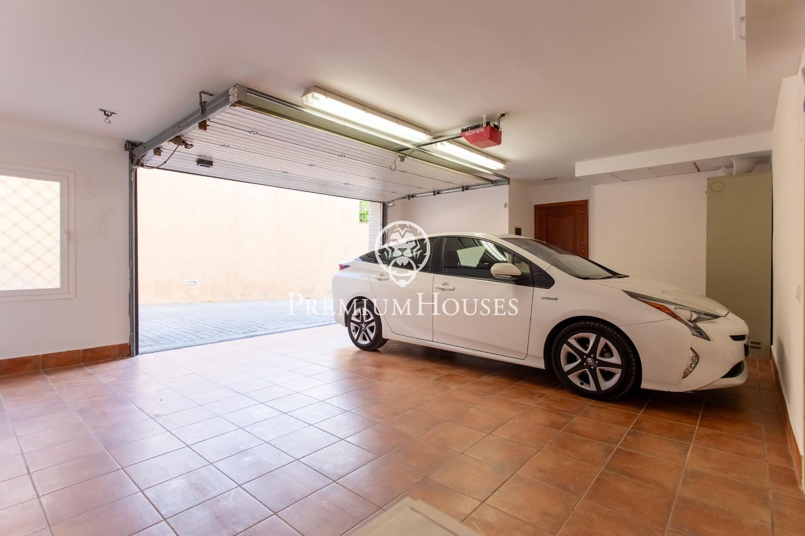 4 soveværelse Villa til salg i Vilassar de Dalt med swimmingpool garage - € 930.000 (Ref: 4683270)