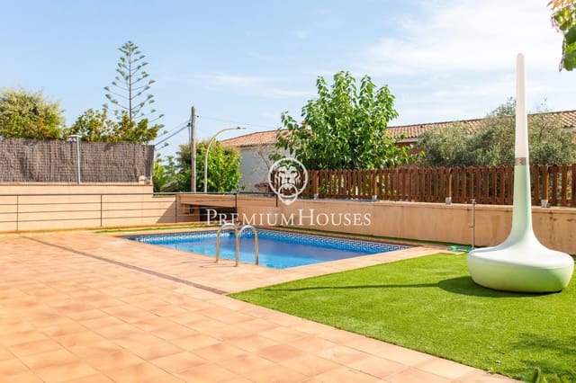 4 soveværelse Villa til salg i Vilassar de Dalt med swimmingpool garage - € 930.000 (Ref: 4683270)