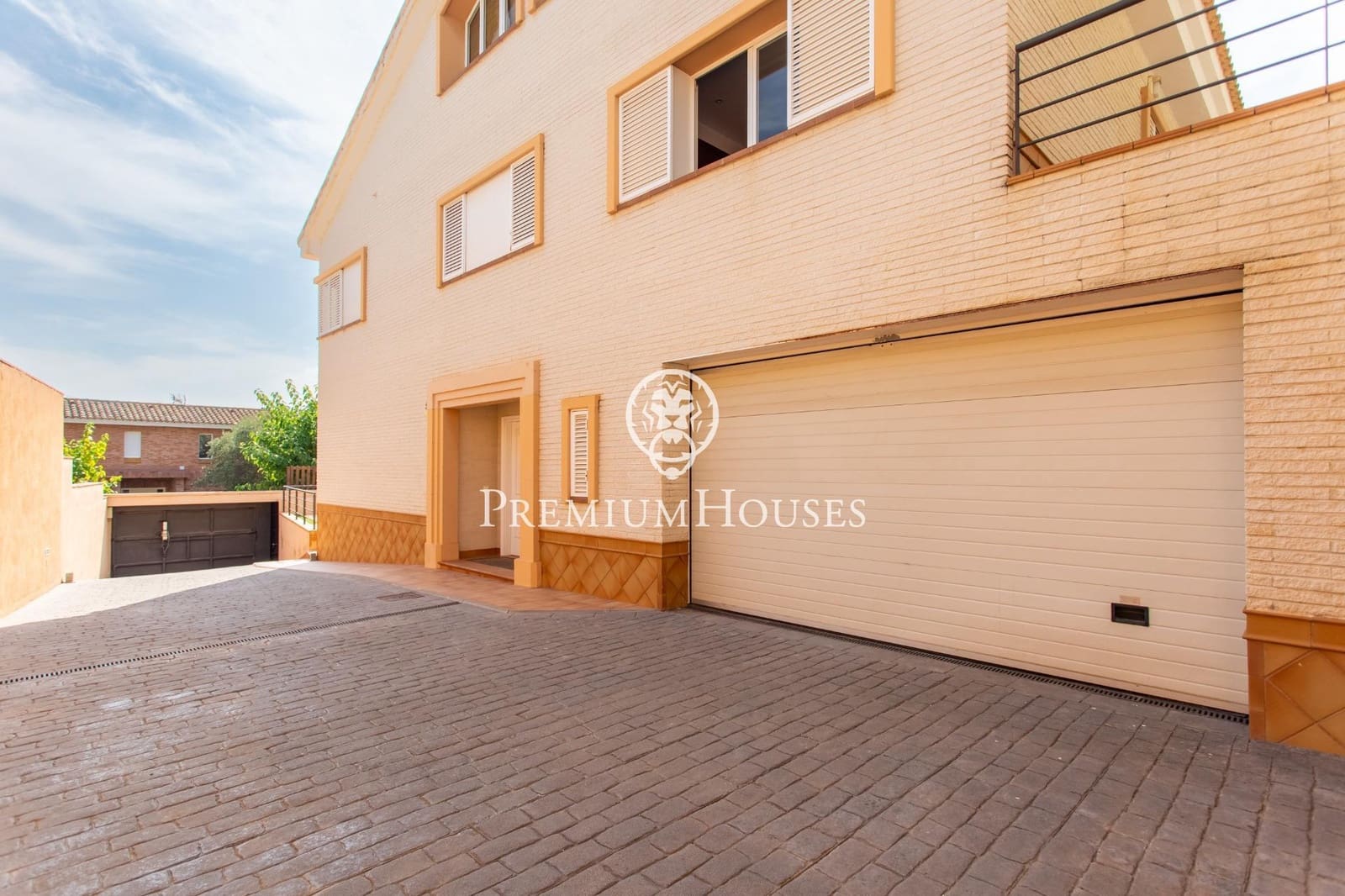 4 soveværelse Villa til salg i Vilassar de Dalt med swimmingpool garage - € 930.000 (Ref: 4683270)