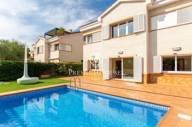 4 soveværelse Villa til salg i Vilassar de Dalt med swimmingpool garage - € 930.000 (Ref: 4683270)