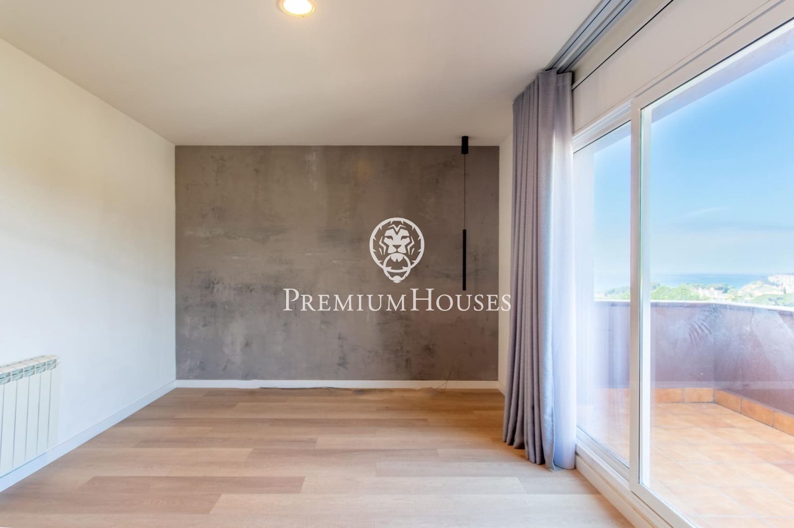 5 soveværelse Villa til salg i Arenys de Mar med swimmingpool garage - € 750.000 (Ref: 9205001)