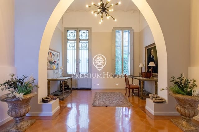 5 bedroom Villa for sale in Argentona with pool - € 1,600,000 (Ref: 9205002)