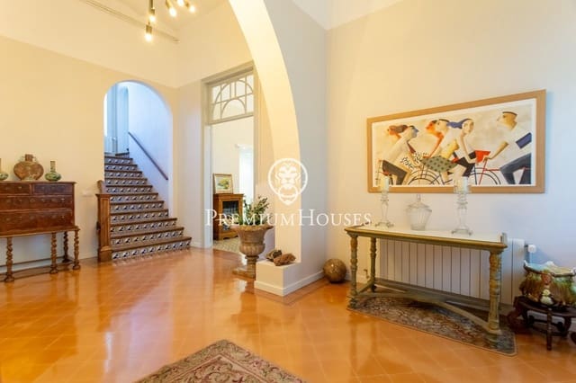 5 bedroom Villa for sale in Argentona with pool - € 1,600,000 (Ref: 9205002)