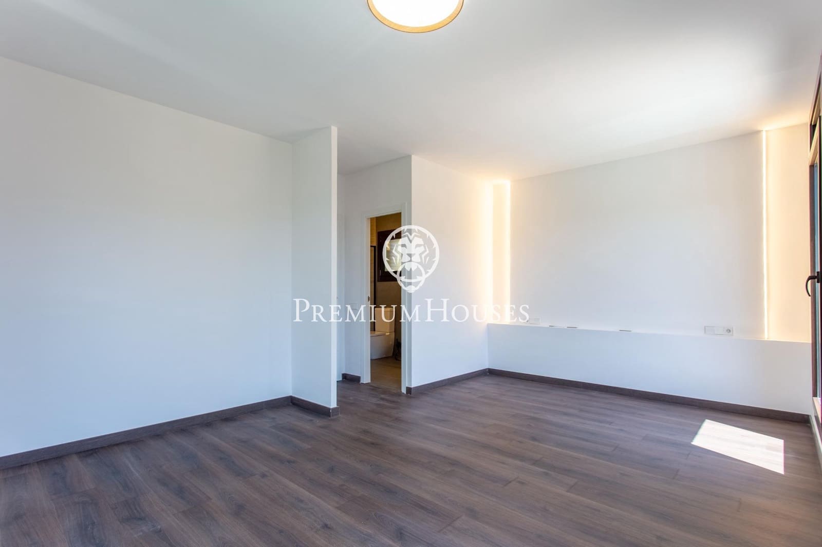 4 sypialnia Willa na sprzedaż w Arenys de Mar z basenem garażem - 1 150 000 € (Ref: 9205004)