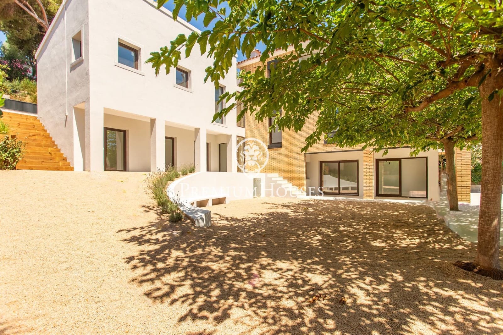 4 sypialnia Willa na sprzedaż w Arenys de Mar z basenem garażem - 1 150 000 € (Ref: 9205004)