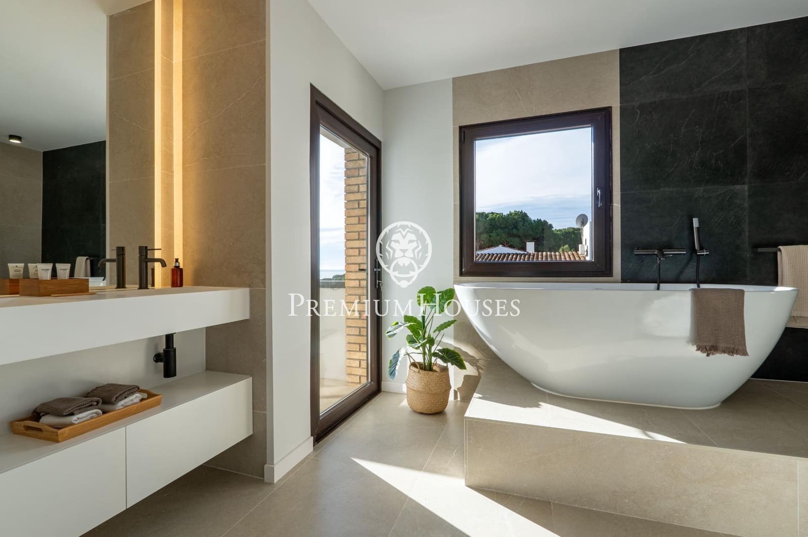 4 Zimmer Villa zu verkaufen in Arenys de Mar mit Pool Garage - 1.090.000 € (Ref: 9205004)