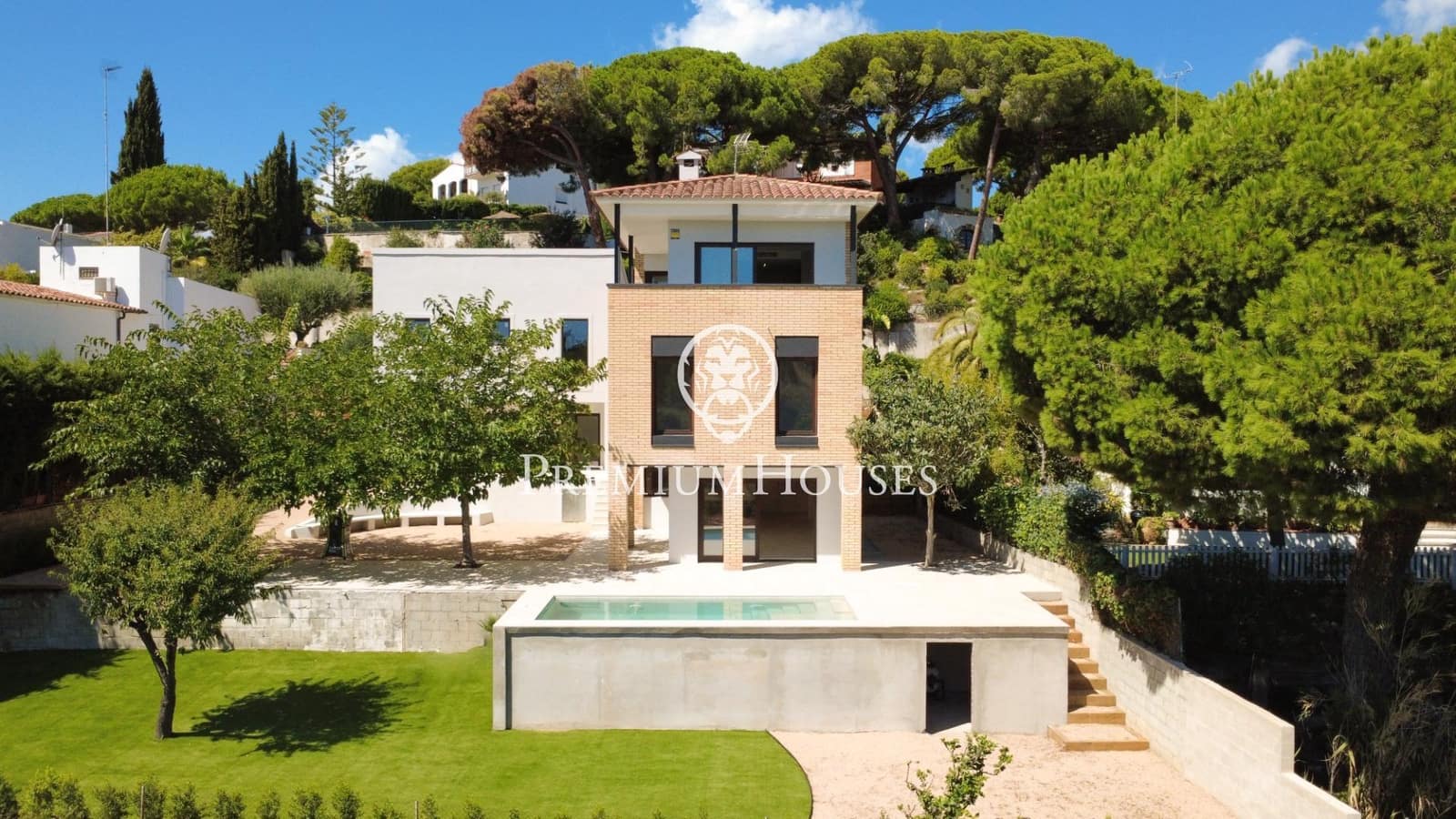 4 Zimmer Villa zu verkaufen in Arenys de Mar mit Pool Garage - 1.090.000 € (Ref: 9205004)