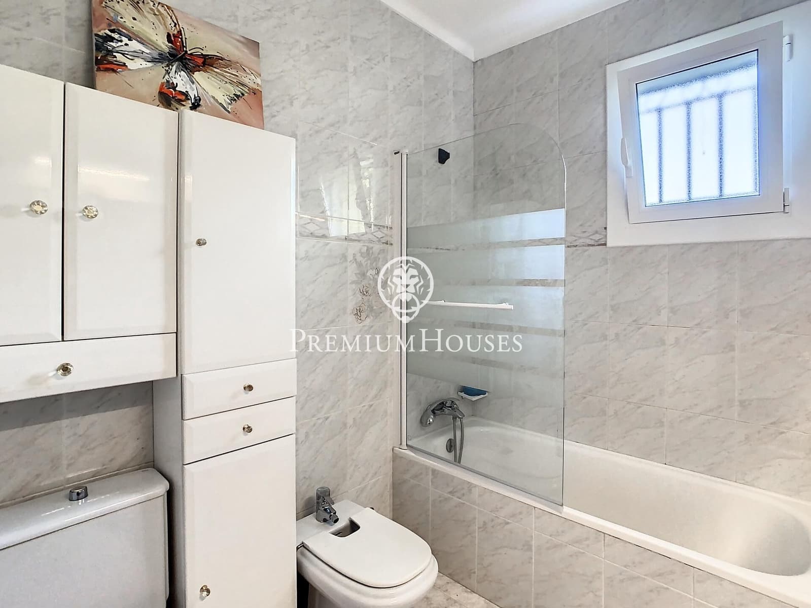 4 chambre Villa/Maison à vendre à Santa Susanna avec piscine - 360 000 € (Ref: 9205005)