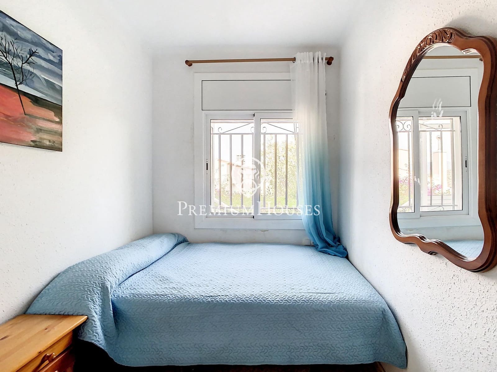 4 chambre Villa/Maison à vendre à Santa Susanna avec piscine - 360 000 € (Ref: 9205005)