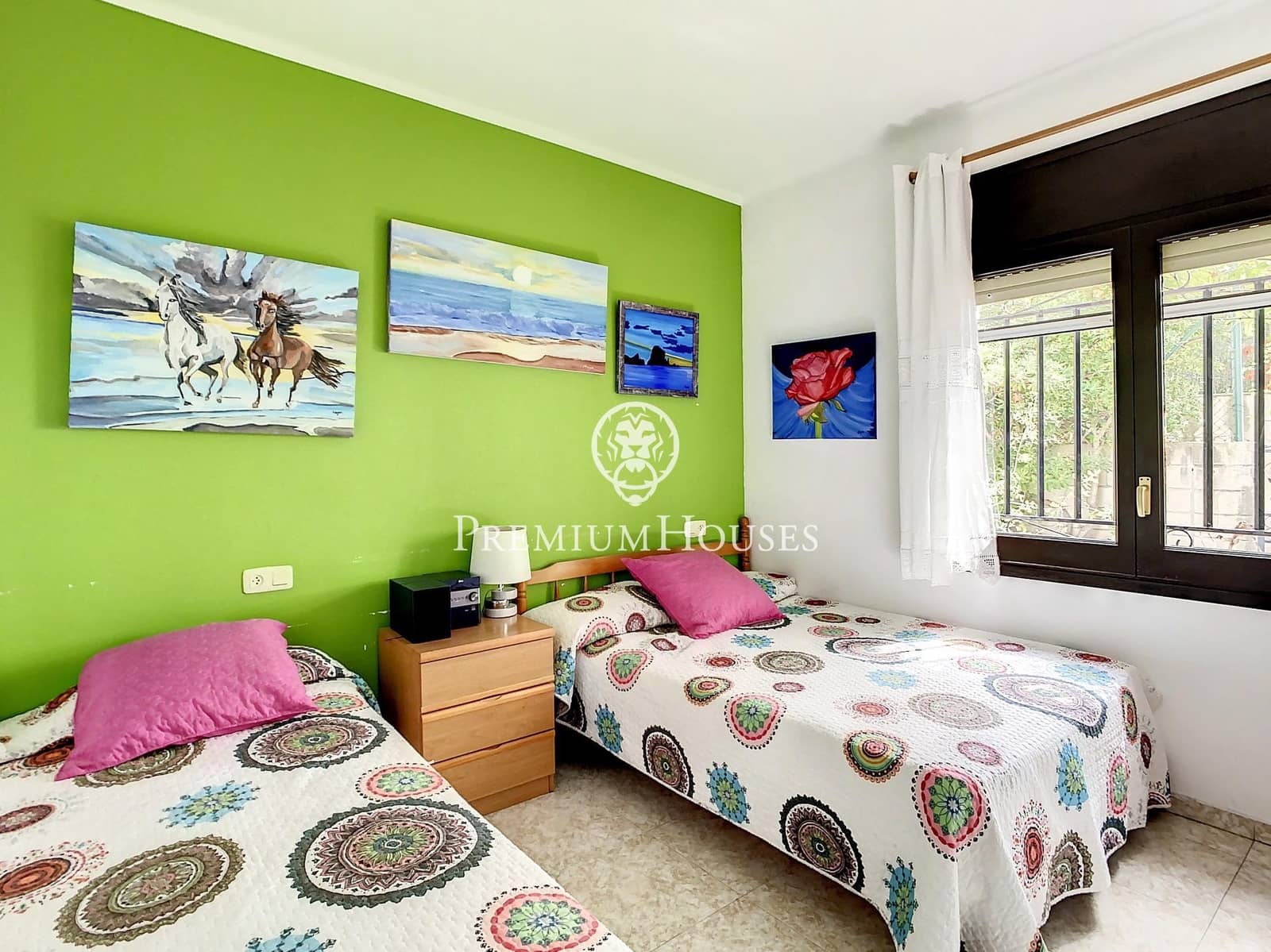 4 chambre Villa/Maison à vendre à Santa Susanna avec piscine - 360 000 € (Ref: 9205005)