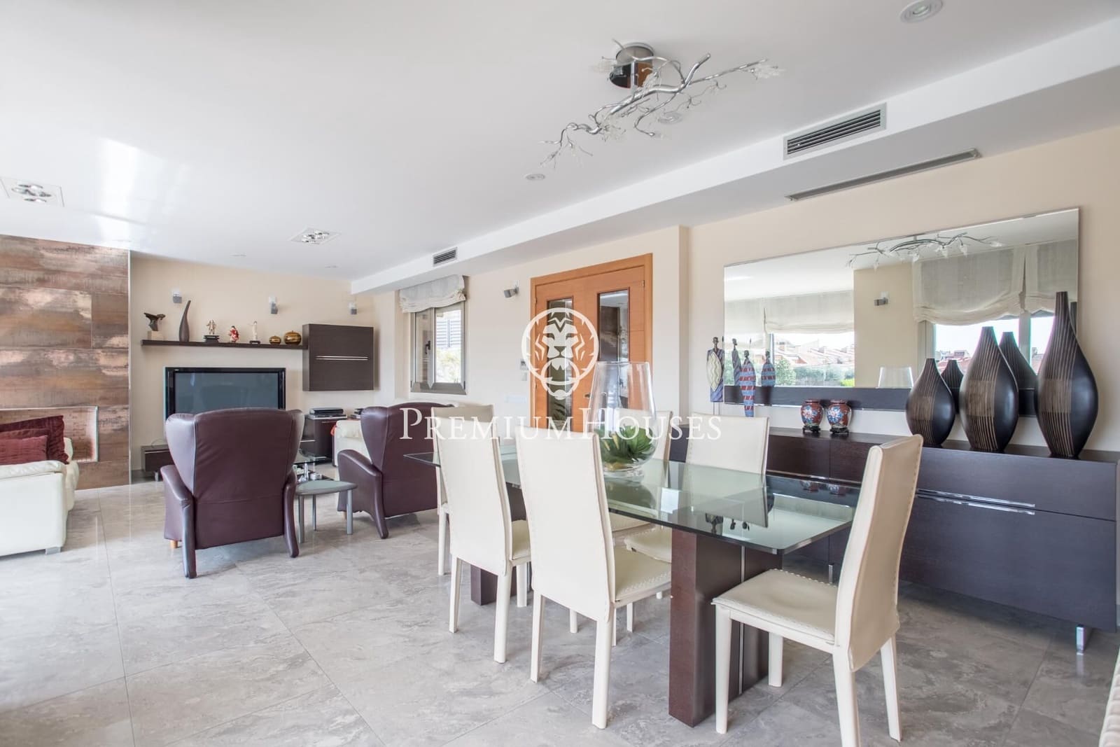 5 Zimmer Villa zu verkaufen in Sant Vicenc de Montalt mit Pool Garage - 1.215.000 € (Ref: 9205006)