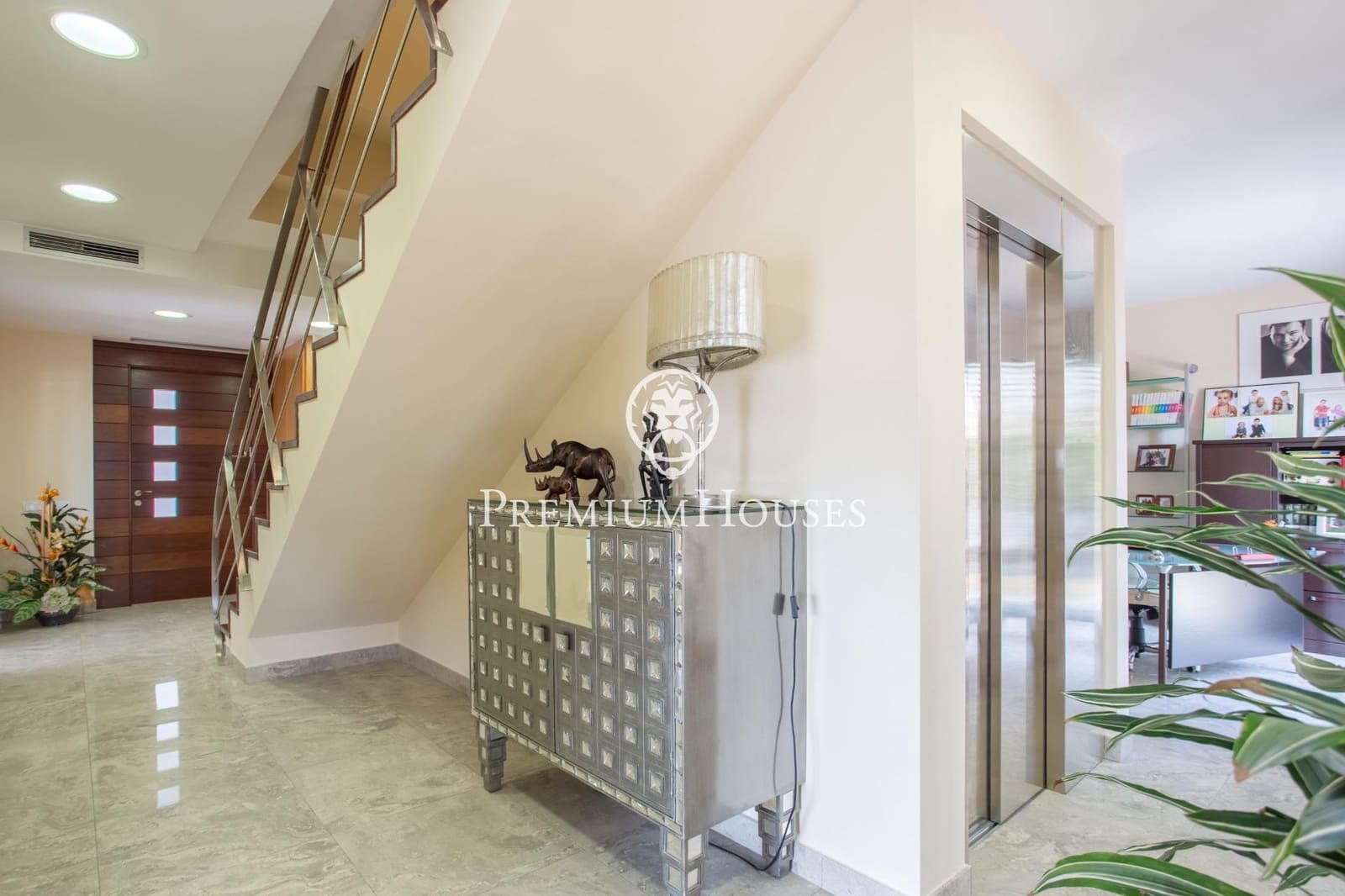 5 Zimmer Villa zu verkaufen in Sant Vicenc de Montalt mit Pool Garage - 1.215.000 € (Ref: 9205006)