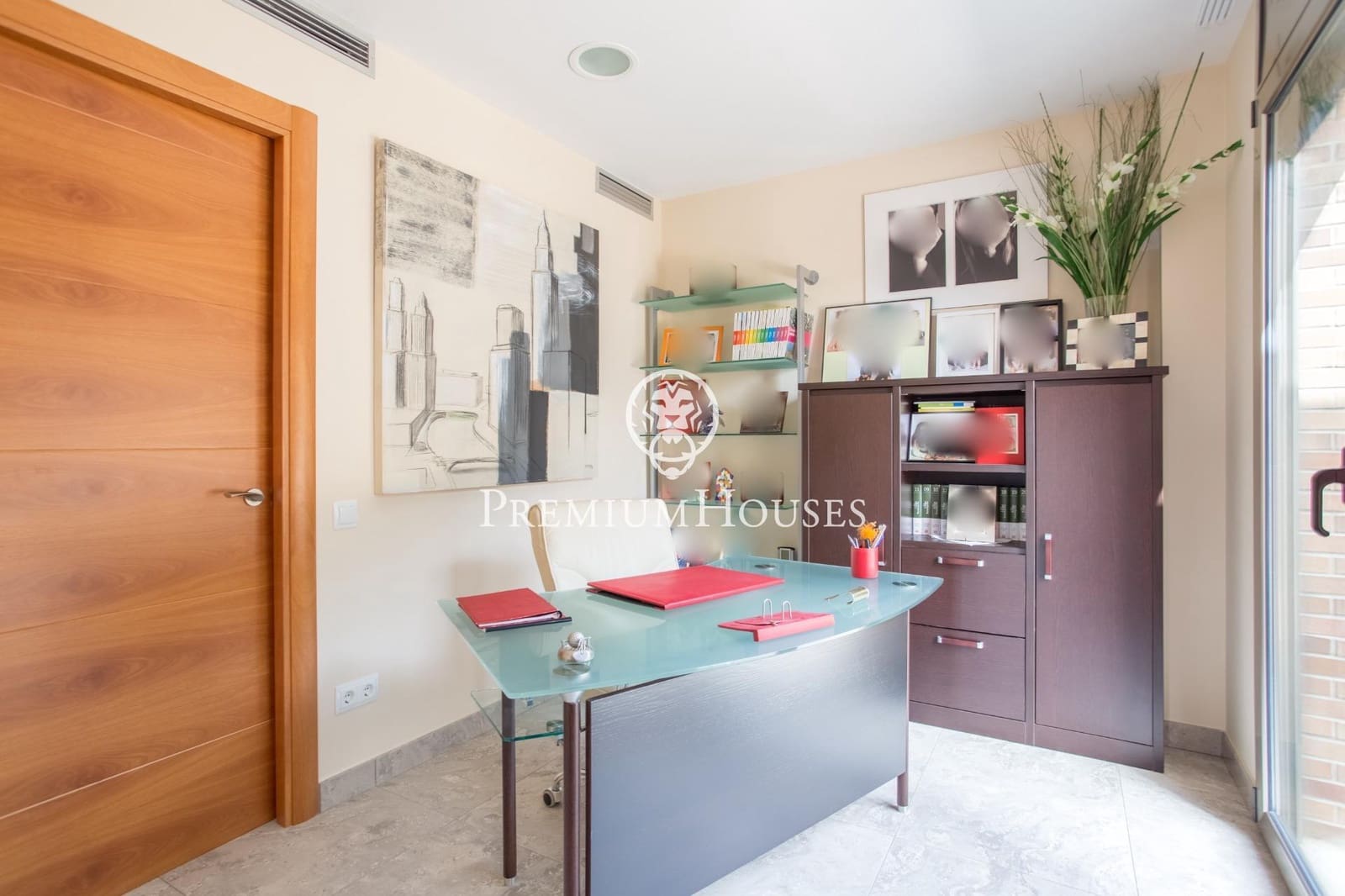 5 slaapkamer Villa te koop in Sant Vicenc de Montalt met zwembad garage - € 1.215.000 (Ref: 9205006)