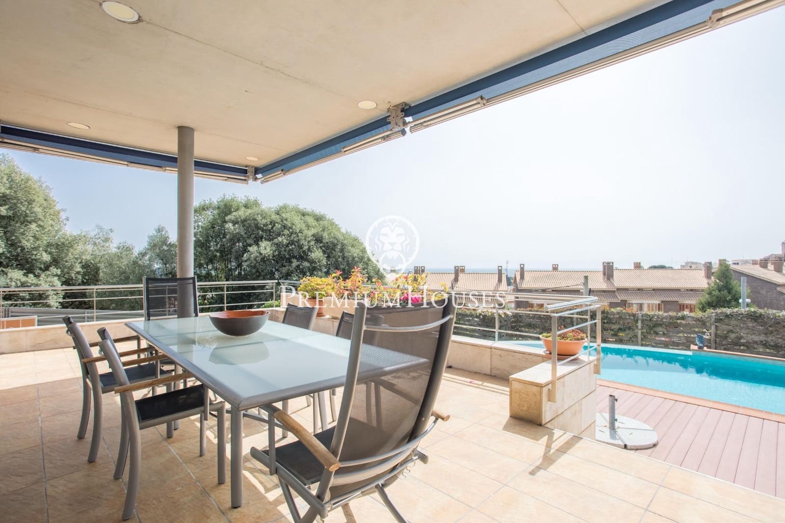 5 slaapkamer Villa te koop in Sant Vicenc de Montalt met zwembad garage - € 1.215.000 (Ref: 9205006)