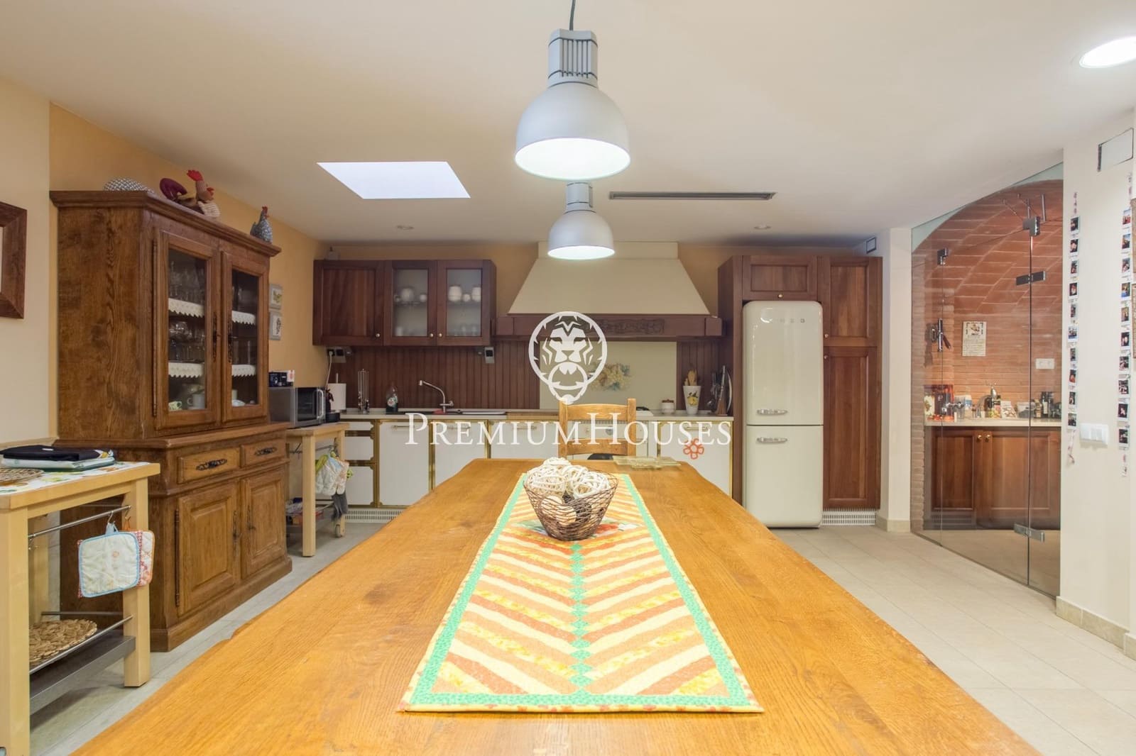 5 slaapkamer Villa te koop in Sant Vicenc de Montalt met zwembad garage - € 1.215.000 (Ref: 9205006)