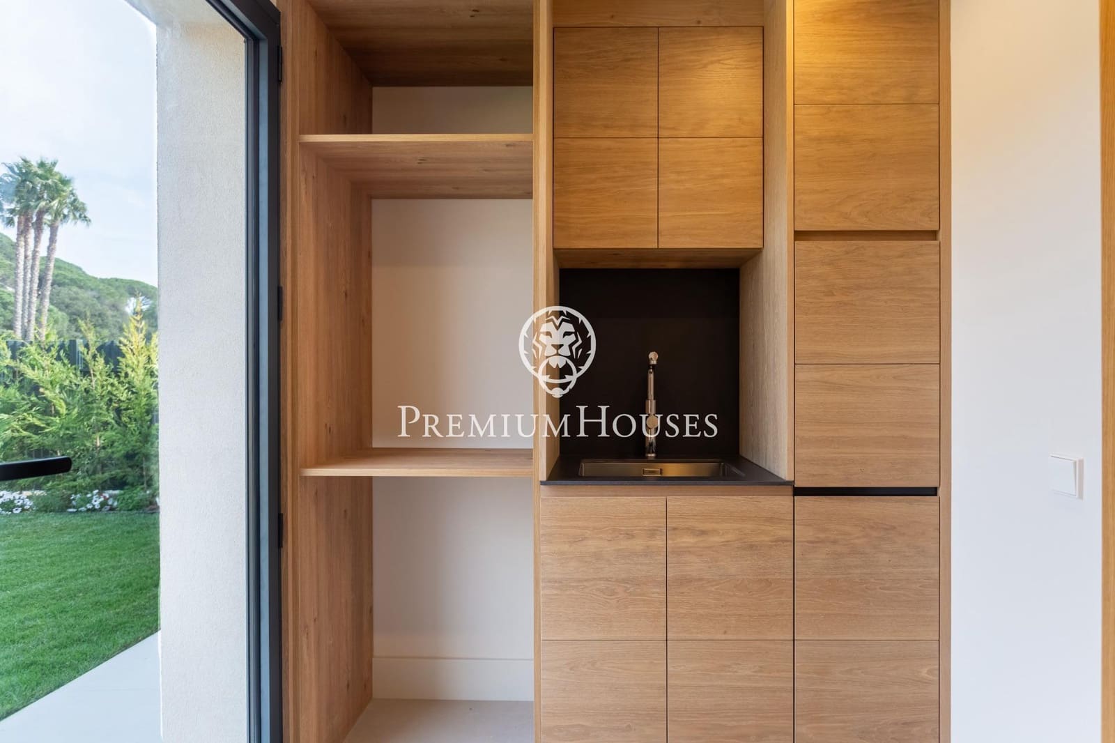 4 soveværelse Villa til salg i Sant Vicenc de Montalt med swimmingpool garage - € 1.150.000 (Ref: 9205007)