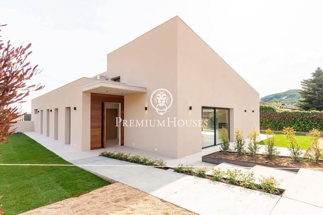 4 bedroom Villa for sale in Sant Vicenç de Montalt with pool garage - € 1,150,000 (Ref: 9205007)