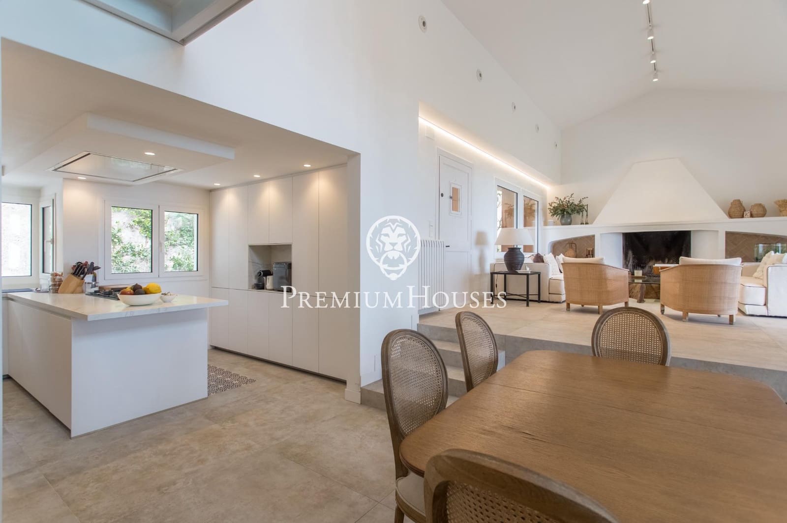 9 sypialnia Willa do wynajęcia w Sant Andreu de Llavaneres z basenem garażem - 15 000 € (Ref: 9205011)