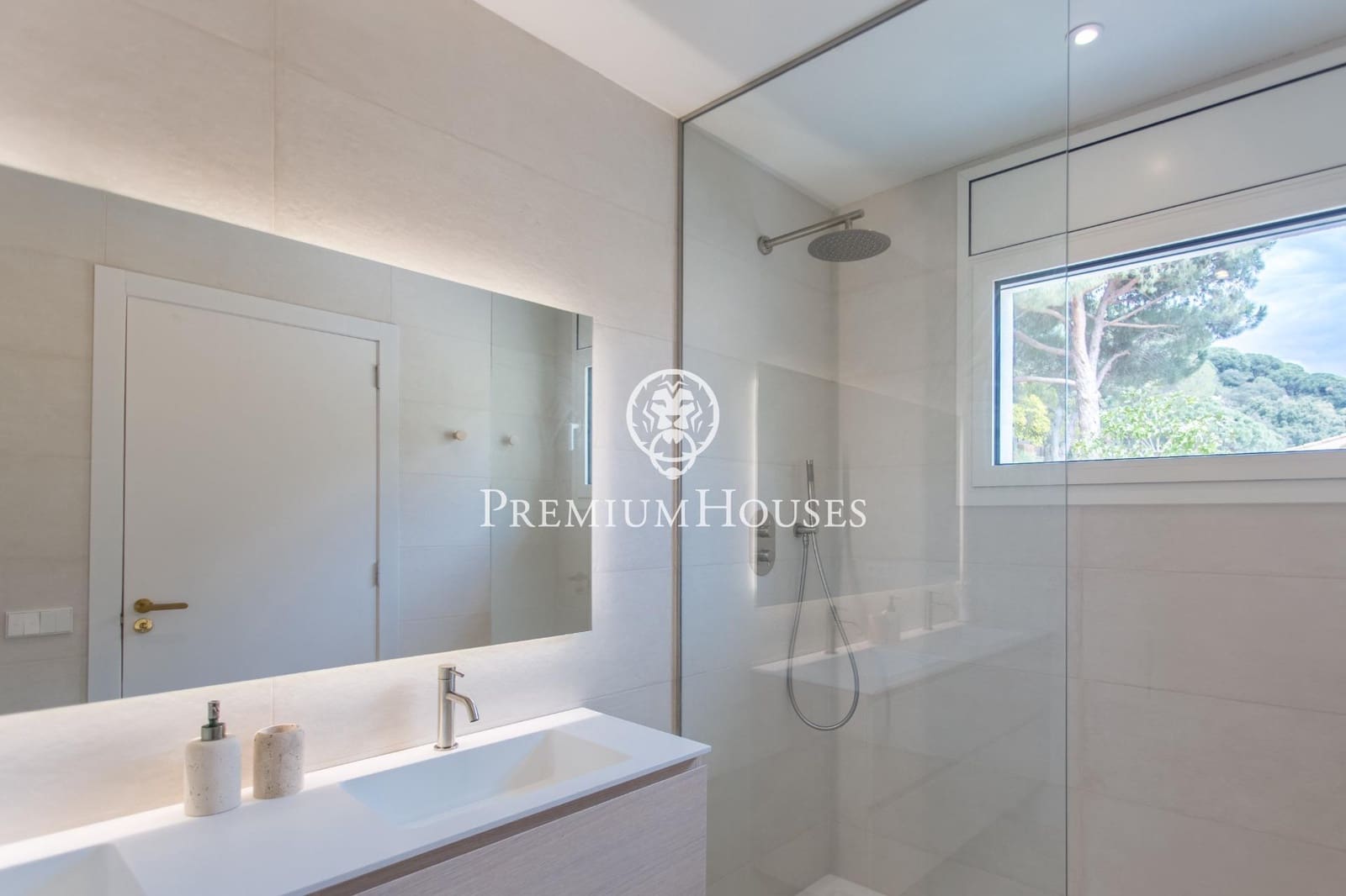 9 sypialnia Willa do wynajęcia w Sant Andreu de Llavaneres z basenem garażem - 15 000 € (Ref: 9205011)