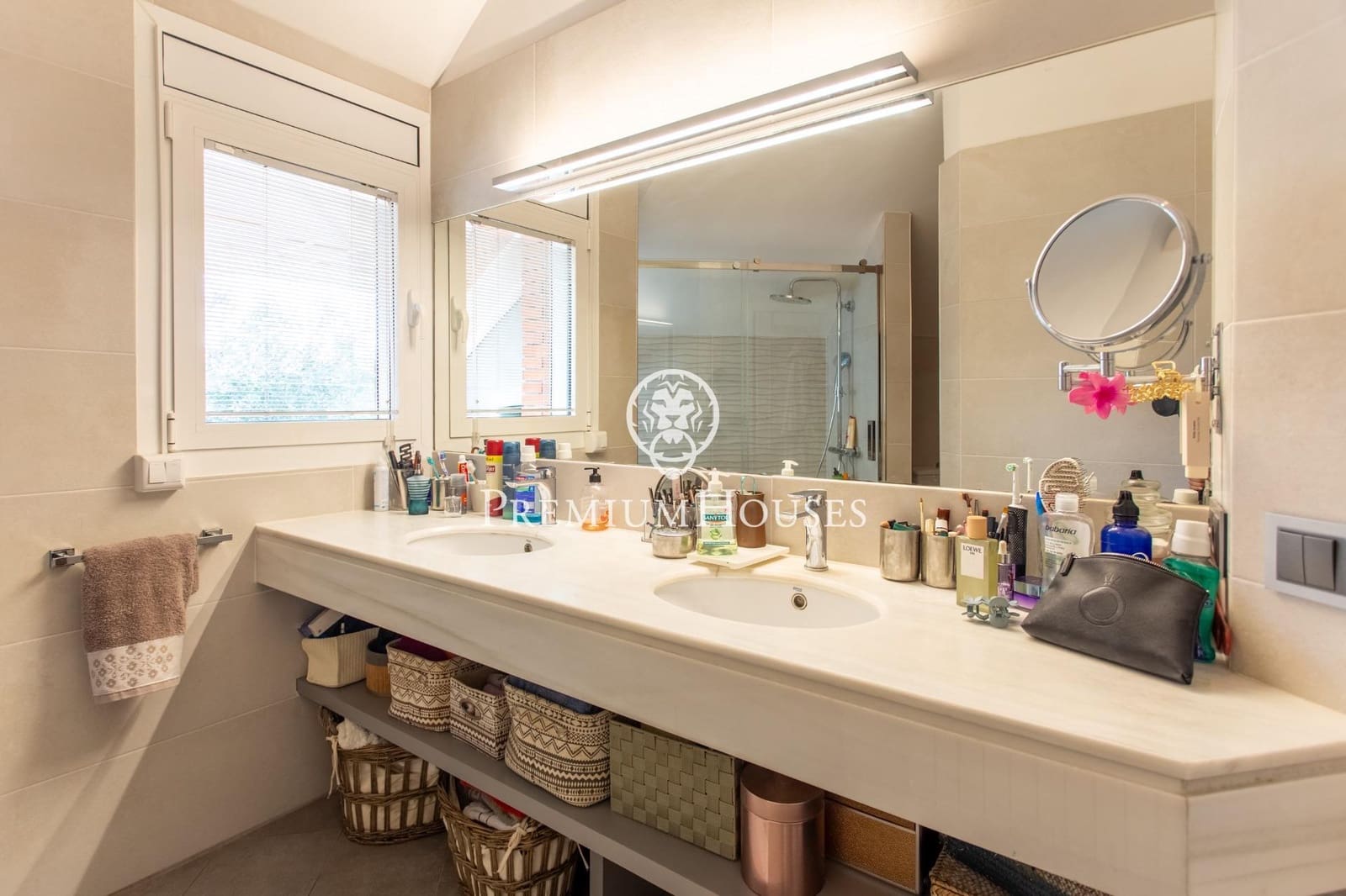 5 sypialnia Willa na sprzedaż w Sant Vicenc de Montalt z basenem garażem - 1 200 000 € (Ref: 9205012)